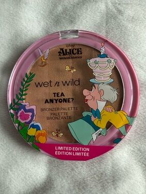 wet n wild Alice in Wonderland Pink Tea Anyone? Bronzer Palette NWT